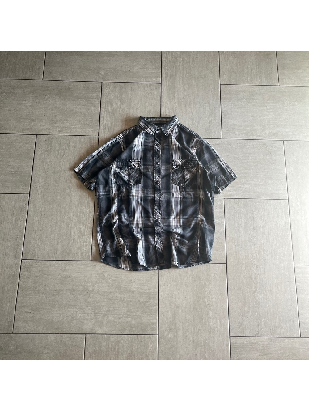 Chalc Men's Large Plaid Short Sleeve Button-Up Shirt